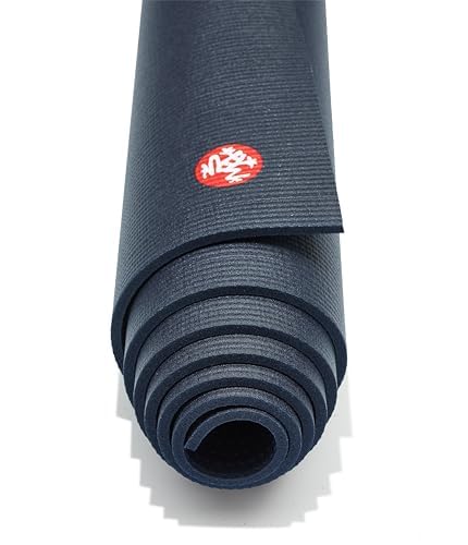 Manduka PRO Yoga Mat - Teacher Recommended, Grippy Textured 6mm ultra-dense, Hot Yoga Workout, Studio at Home Pilates
